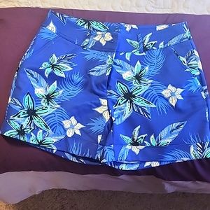 NWOT floral shorts